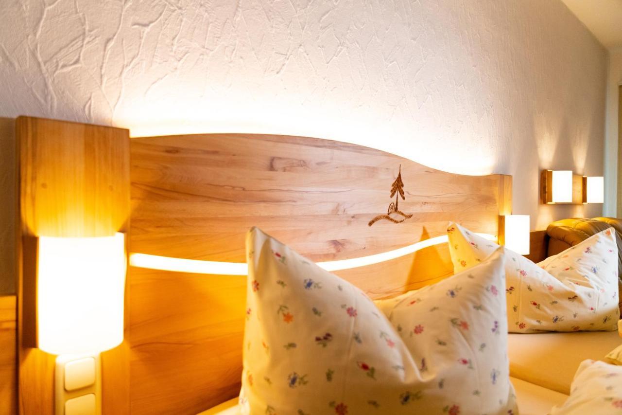 Rennsteighotel Gruener Baum Schmiedefeld am Rennsteig Ngoại thất bức ảnh